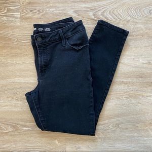 Old Navy black super skinny mid-rise jeans. Short length. Size 10.